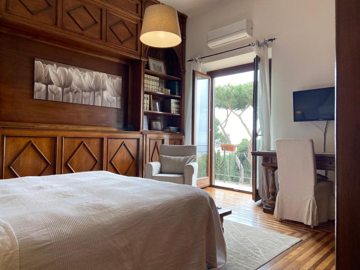“Casa Amelie” Hotell Grottaferrata Eksteriør bilde